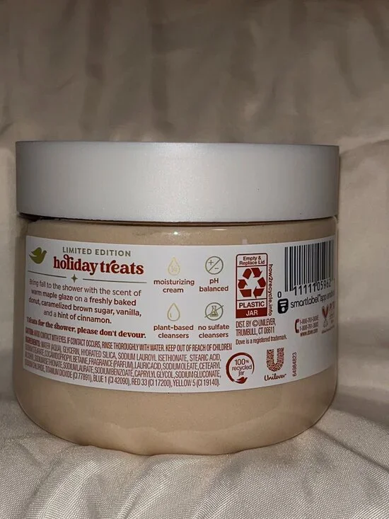 Dove Holiday Treats Limited Edition Maple Glazed Donut Body Scrub 15 Oz - Picture 2 of 2
